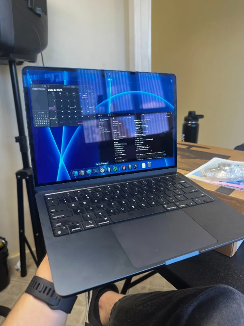 MACBOOK AIR M4 15 POLEGADAS 256GB 16GRS RAM MIDNIGHT - Notebooks