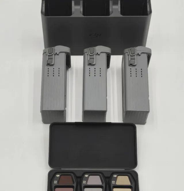 DJI Air 3S com Câmera Dupla - Combo Fly More - Três Baterias - Controle Remoto com Tela - Foto 6
