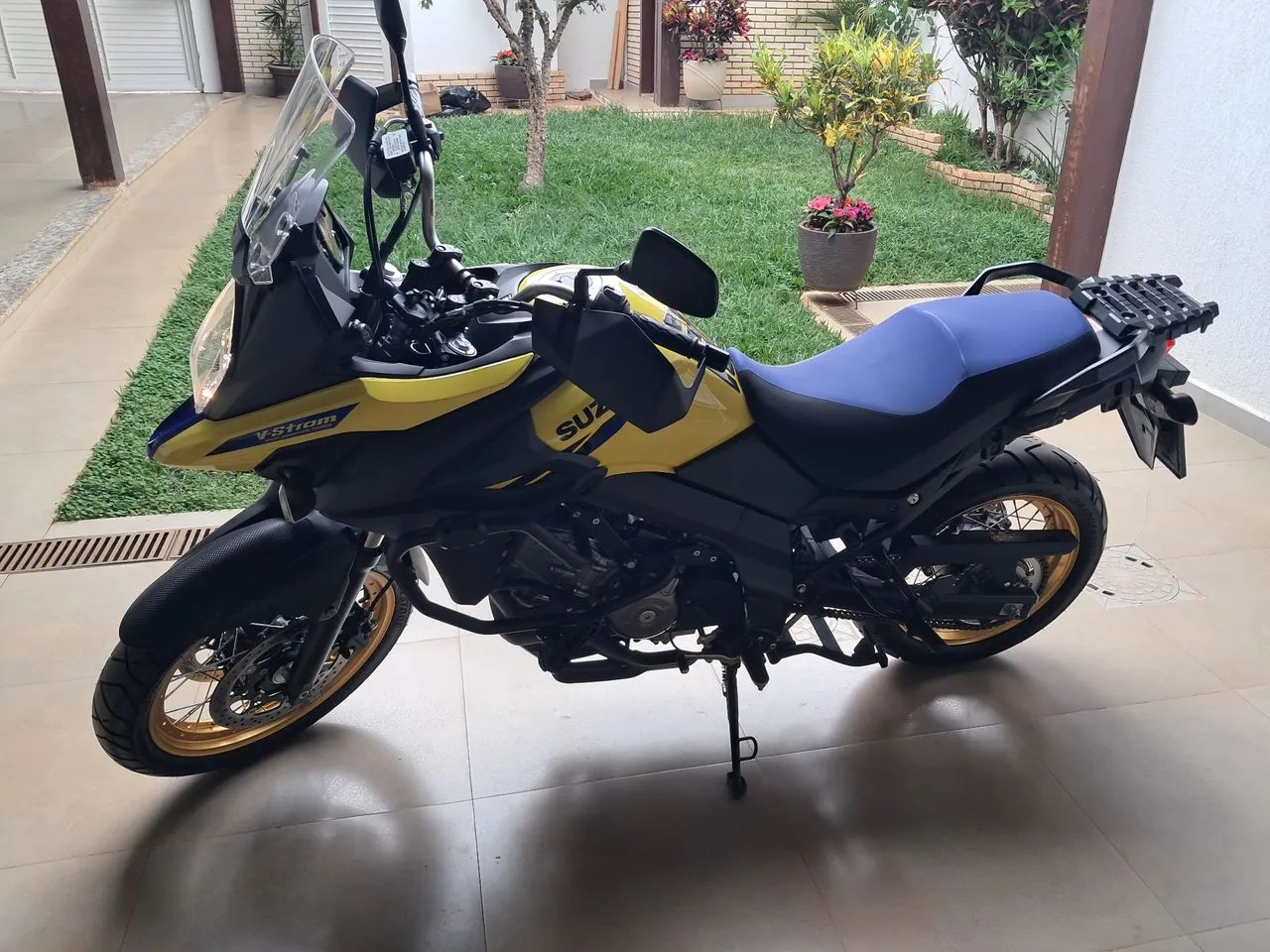 V-STRON 650 XT. - Foto 4