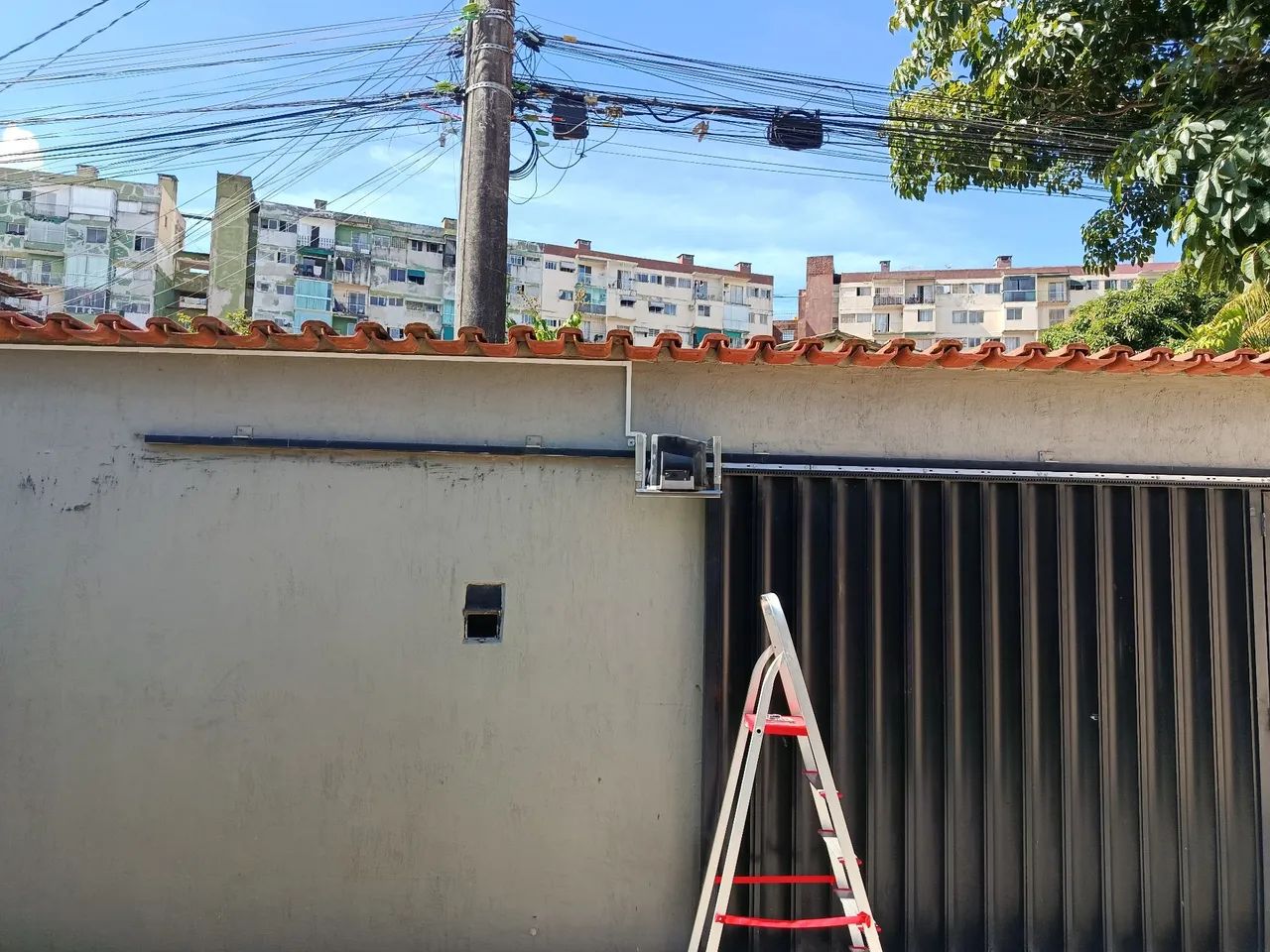 Instalação de motor em portão  - Foto 5
