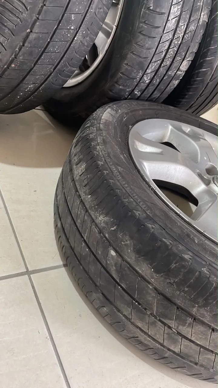 Rodas com pneus - Foto 5