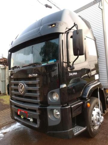 VW 24250 cabina alta bau furgao - Foto 2