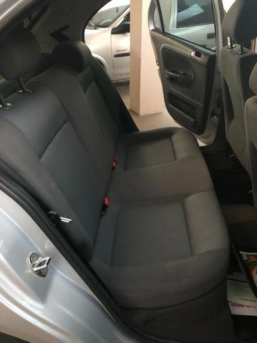 Gol G5 1.0 2010 - Foto 4
