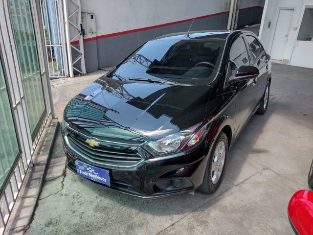 ONIX LT 1.4  POUCO RODADO 