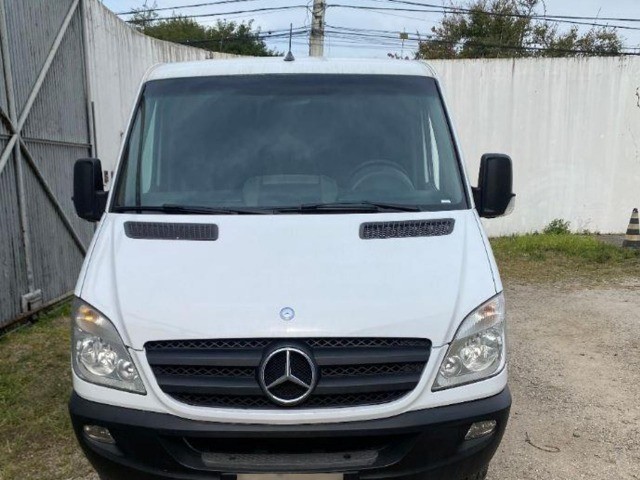 MERCEDES-BENZ SPRINTER FURGÃO 2013