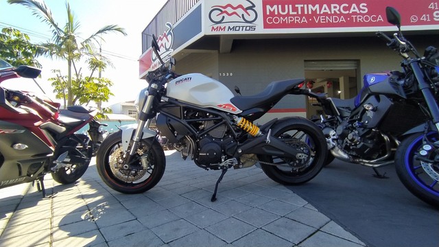 DUCATI MONSTER 797 2019