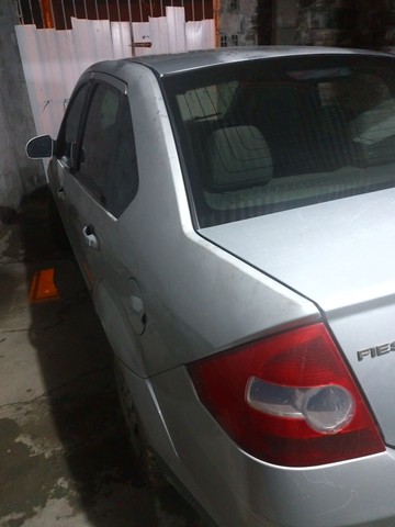 FIESTA SEDAN 1.6