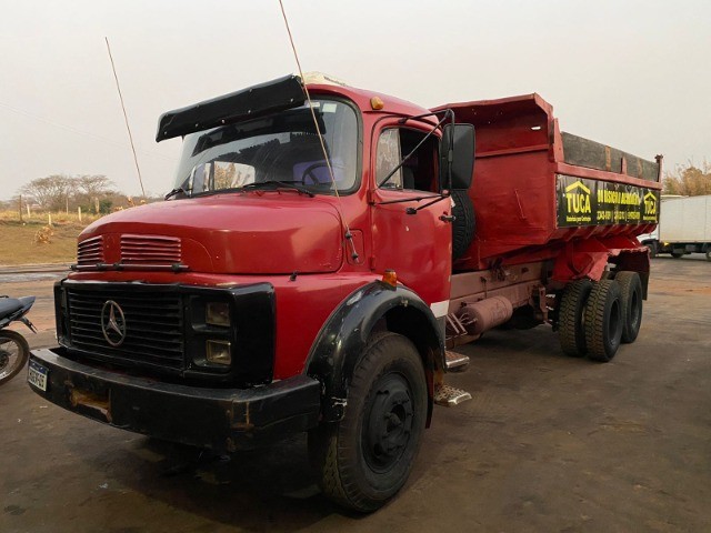 CAMINHÃO MERCEDES ANO 82