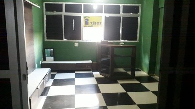Sala comercial Edf Pessoa de Melo vendo ou alugo