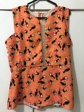 Blusa transparência tucano
