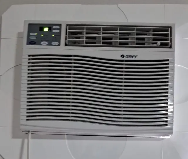 Ar Condicionado Janela Gree 7000 BTU/h Frio Mecânico - 127 Volts