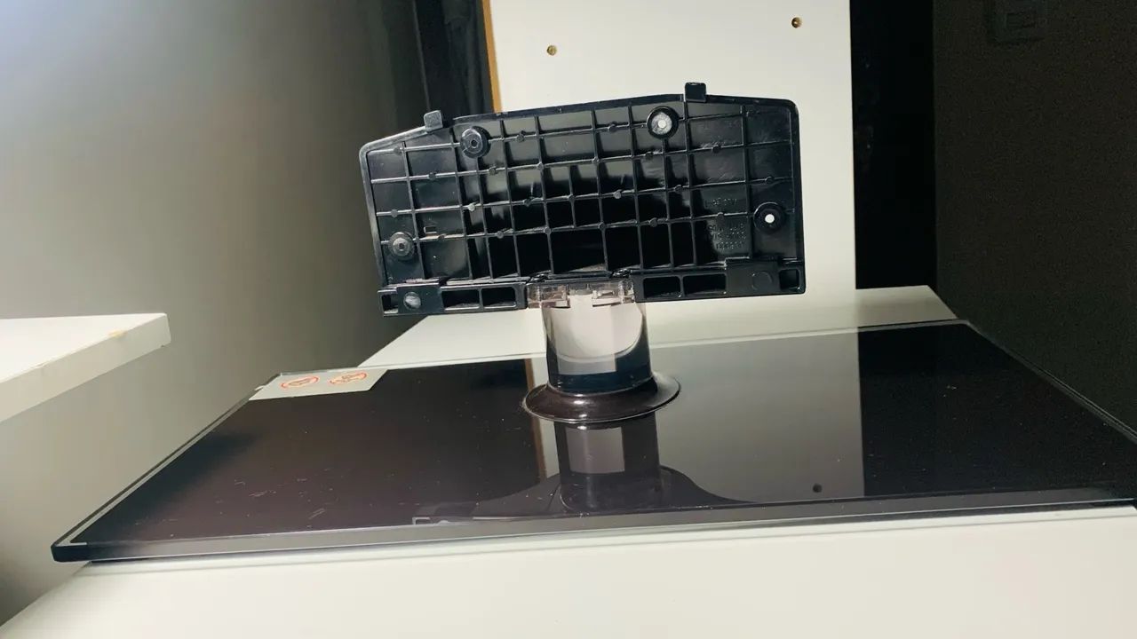 TV SMART SUPORTE COM BASE DE VIDRO - Foto 4
