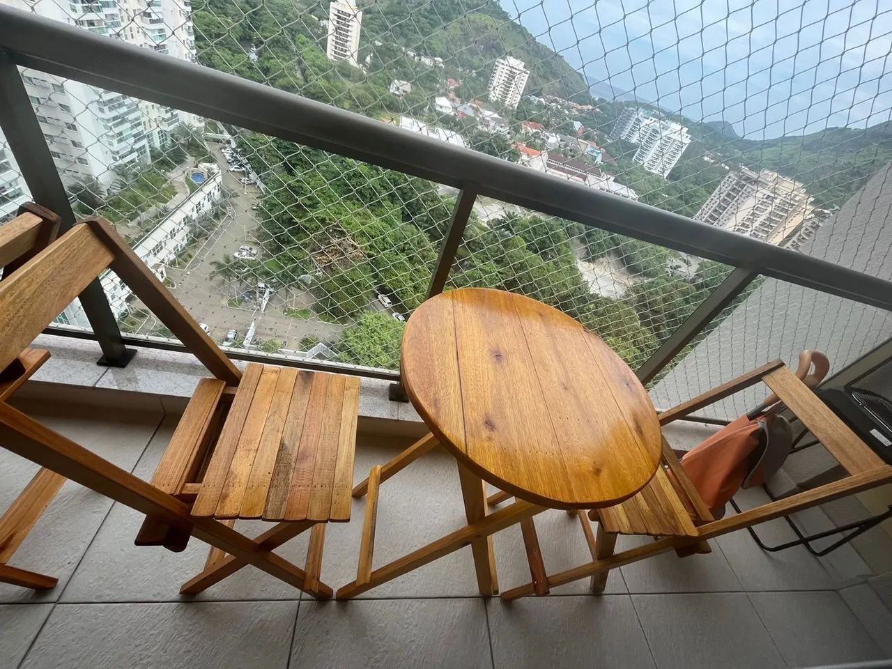 Mesas bistrô e Banquetas dobráveis  - Foto 4