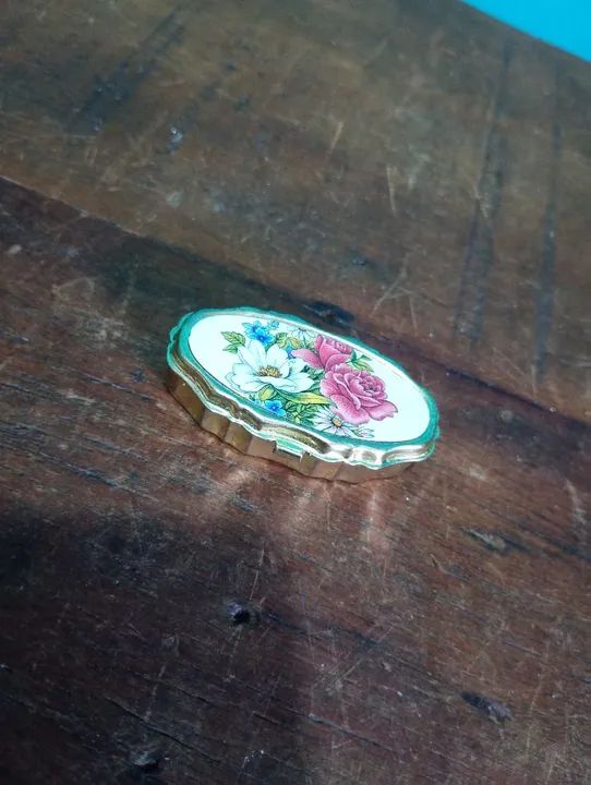 Antiga Caixinha de Costura de Bolsa de 1930 - Foto 4