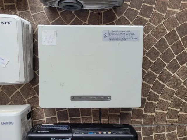 Lote com projetores no estado (somente venda - leia a descrição) - Foto 4