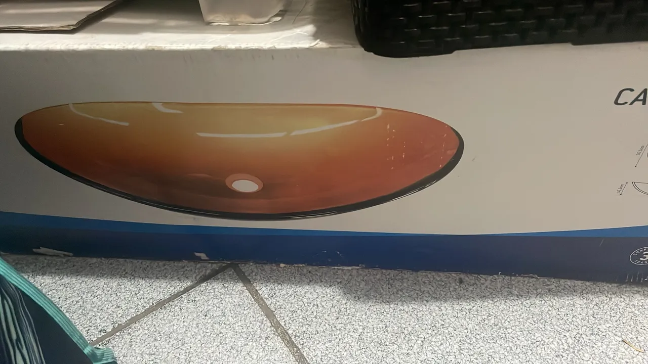 Cuba de vidro oval para lavabo ou banheiro