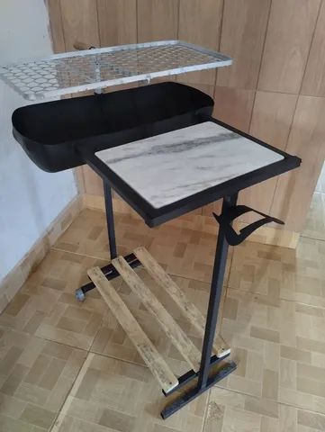 Churrasqueira com grelha 56x25 ajustável e Mesa Mamoré 