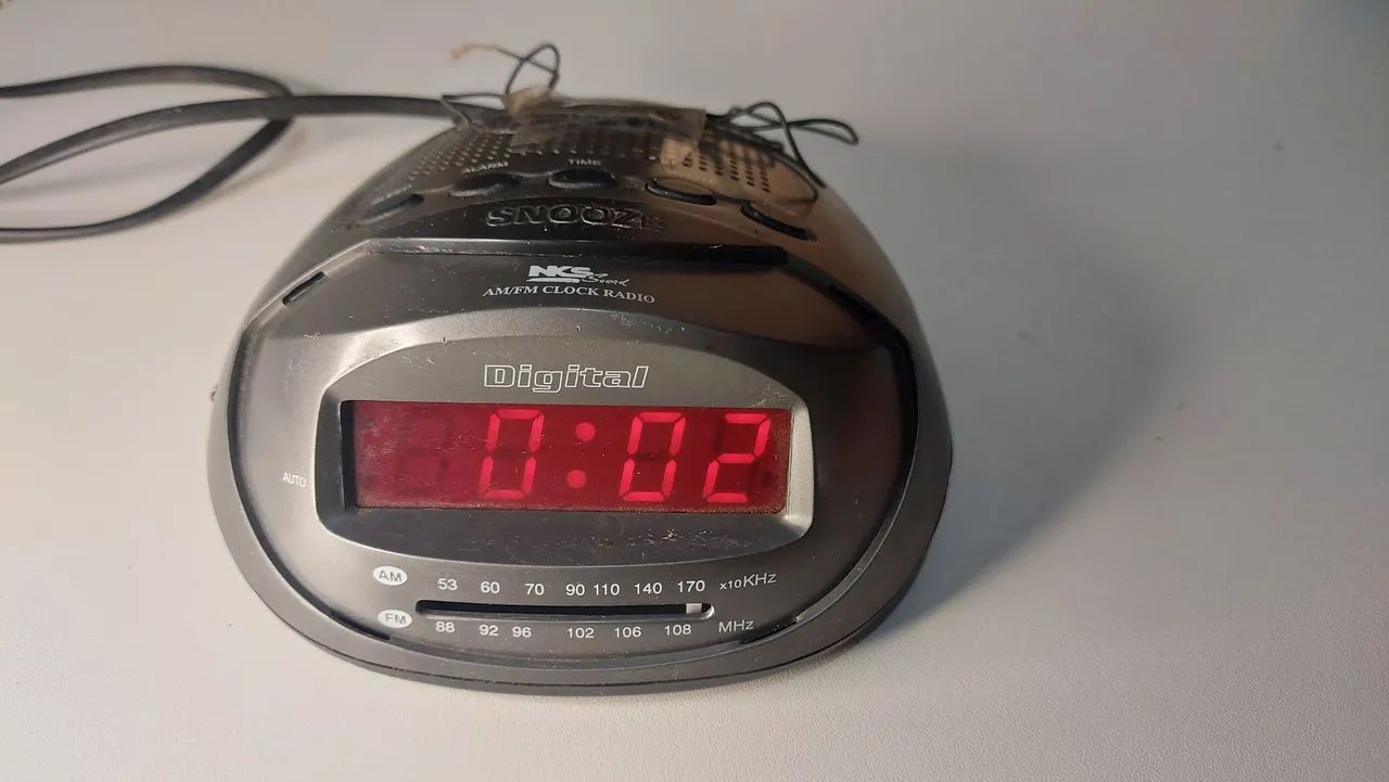 RÁDIO RELÓGIO NKS- LER DESCRIÇÃO  - Foto 4