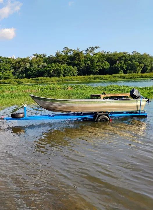Lancha de alumínio com trailer - Foto 4