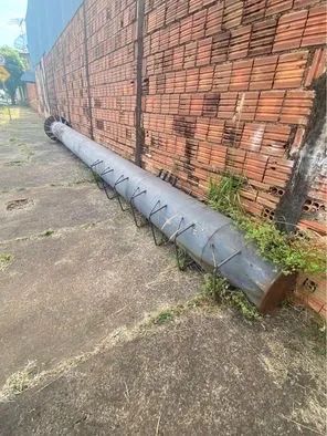 Poste para Luminoso De 7 Metros E Parte De Cima 6x3 Metros