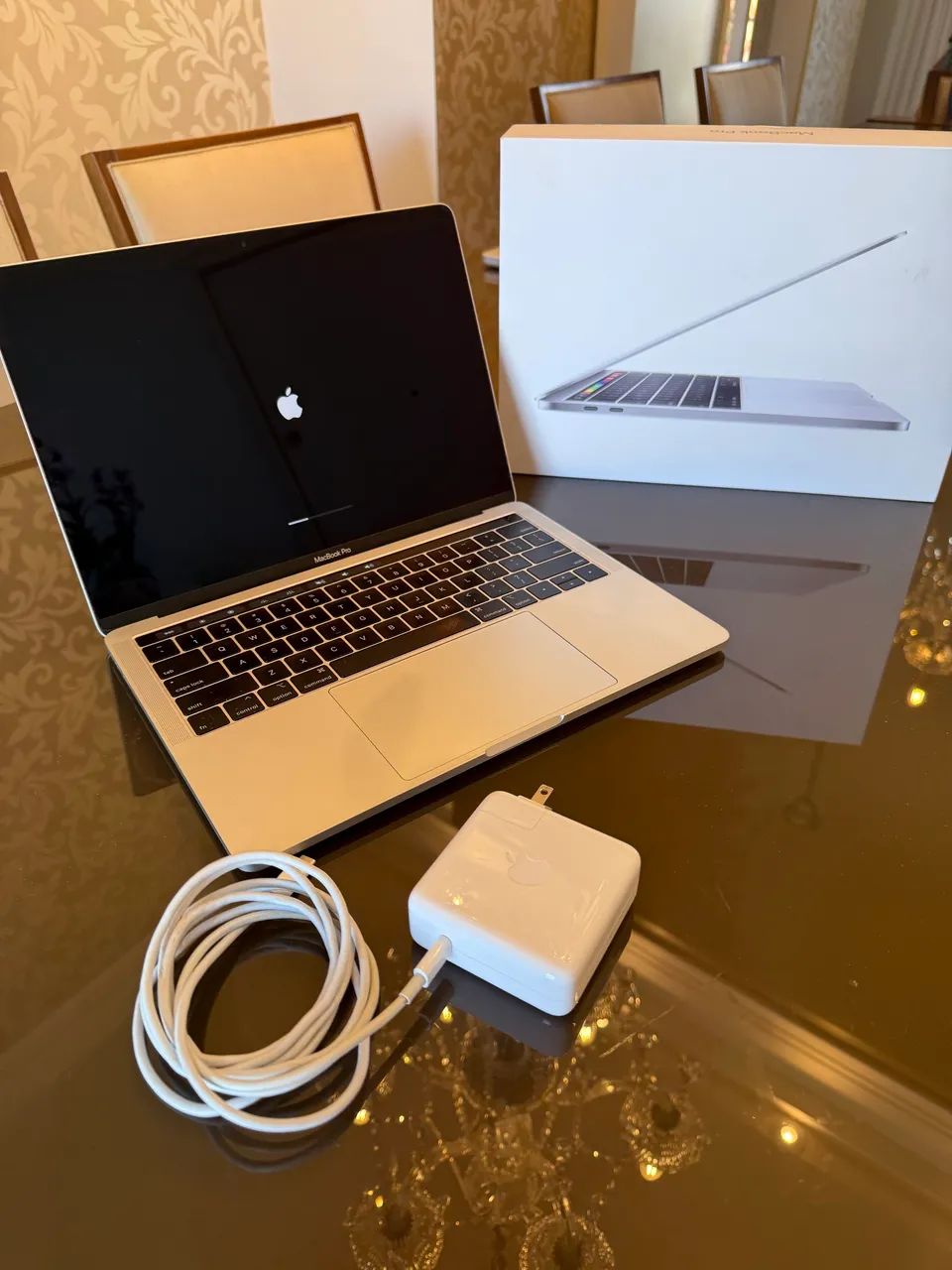 Macbook Pro 2018 13 pol. Core i5 - 8GB Ram - SSD 256GB - Notebooks