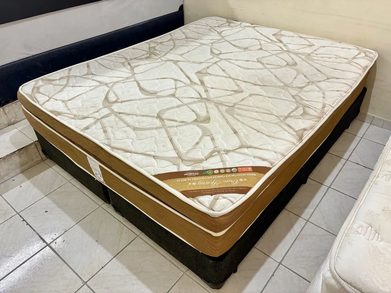 Cama box de casal Queen , cama Queen  - Foto 3