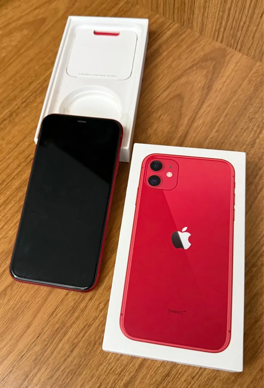 iPhone 11 red