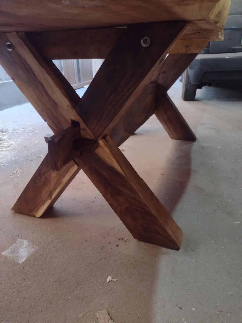 Rustic Table65581379193090123