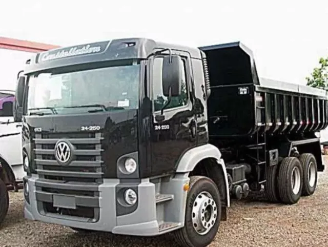 Volkswagen 24250 2011 Caçamba