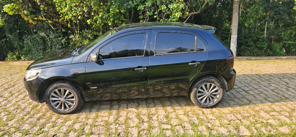 GOL 2011 1.0 carro ótimo