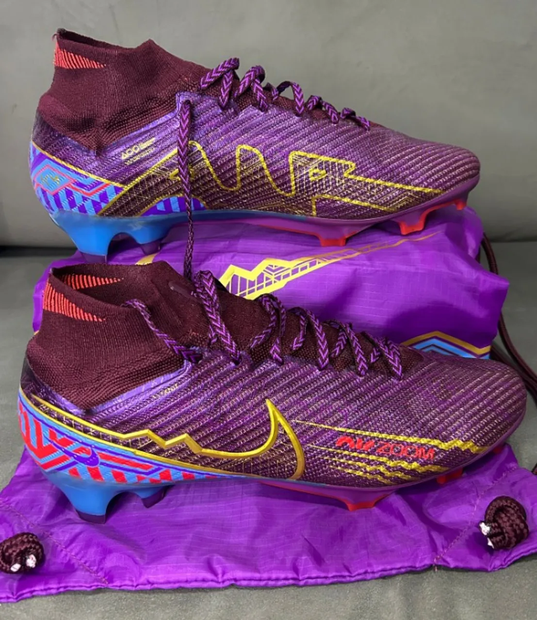 Chuteira n45 NIKE Zoom Mercurial Superfly 9 Elite KM FG (Kylian Mbappé/Campo)