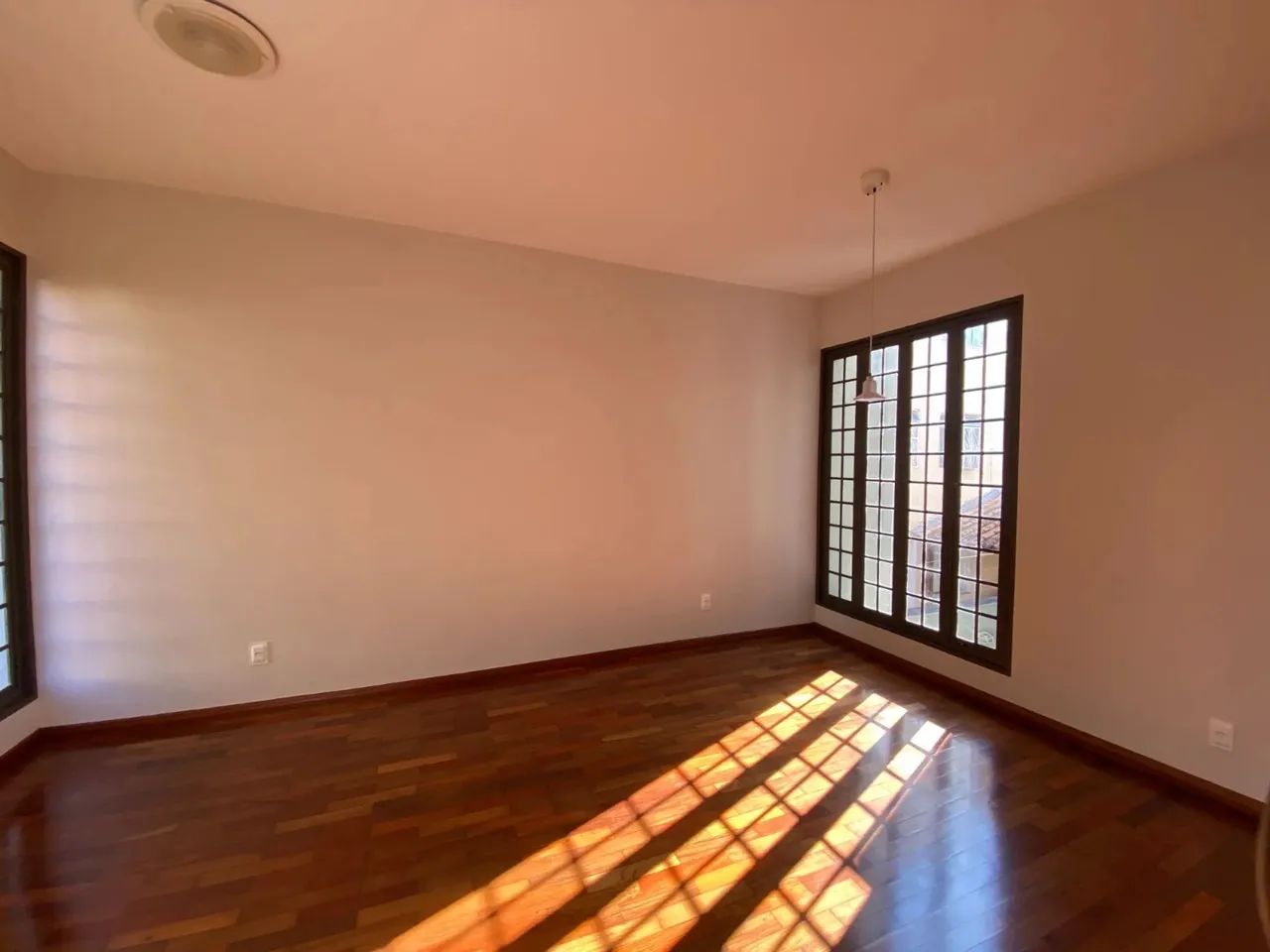 Imóvel para aluguel tem 200 metros quadrados com 3 quartos em Santa Amélia - Belo Horizont - Foto 4