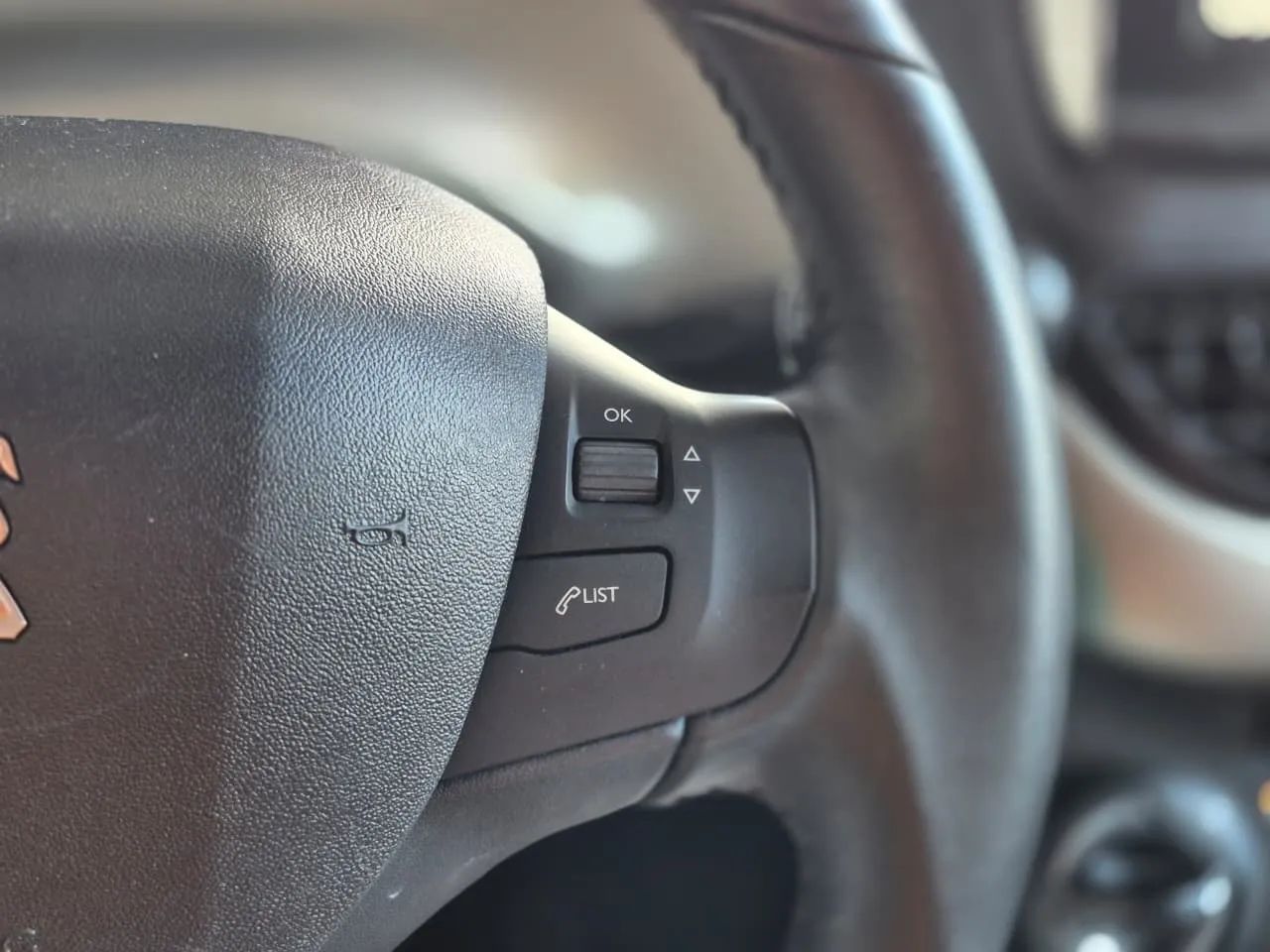 Peugeot 2008 Allure 1.6 Flex 16V 5P Aut. 2020 - Foto 14