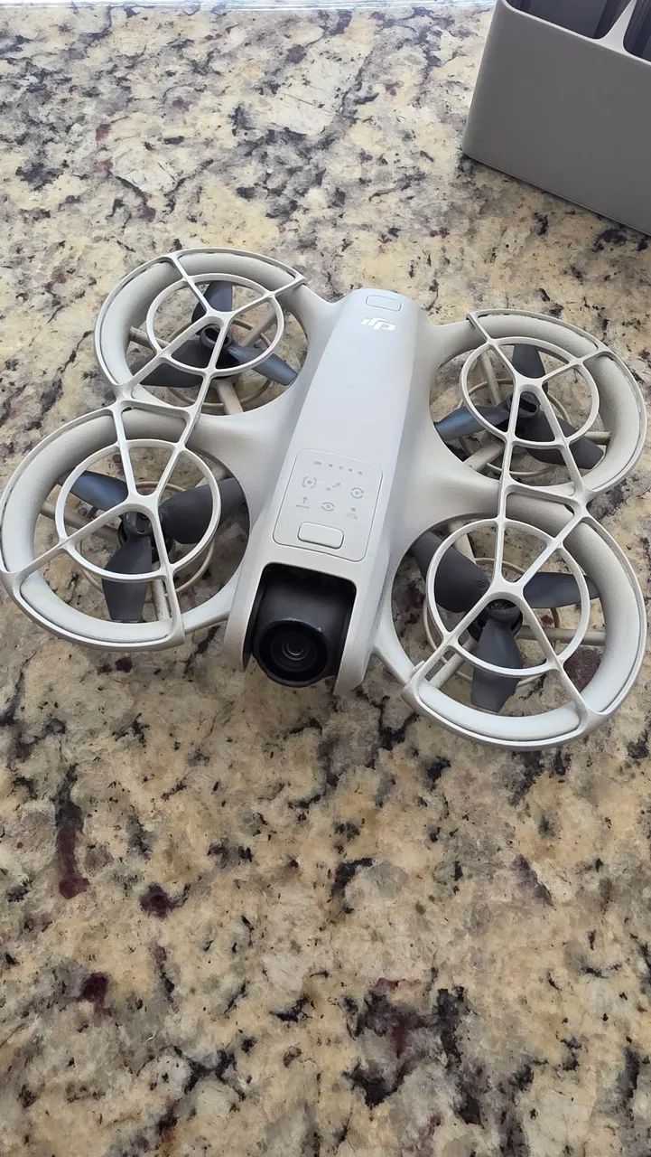 Dji neo com 2 baterias e hub de carregamento 
