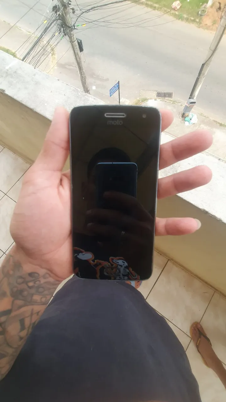 Moto g5 plus em perfeito estado sem avarias, celular antigo barato e bom, só pegar e usar