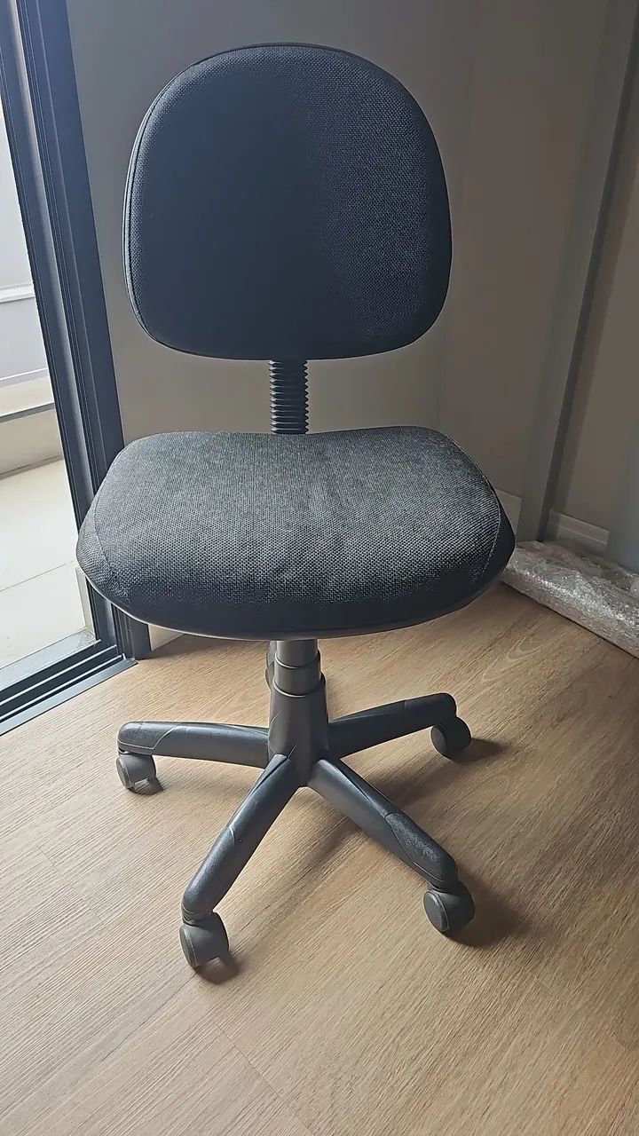 Cadeira Secretaria Giratória sem braços<br> - Foto 4