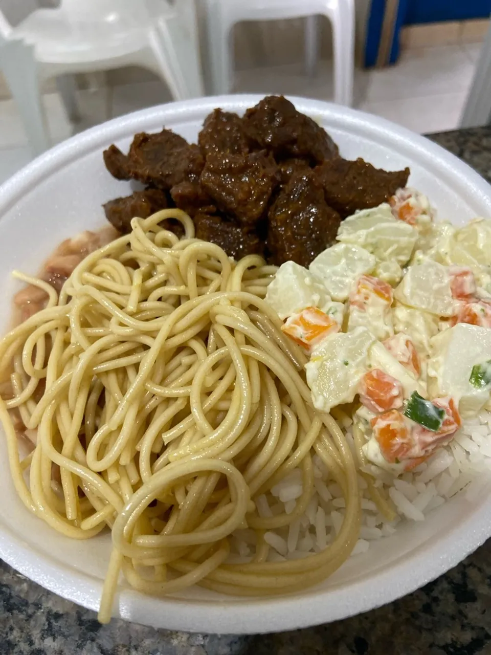 Refeição ,marmita e prato feito