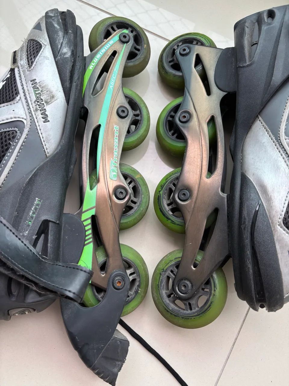 Pack Patins à Roulettes OXELO Taille 38 + Kit Protection (Genoux, Coudes, Mains) – État Neuf