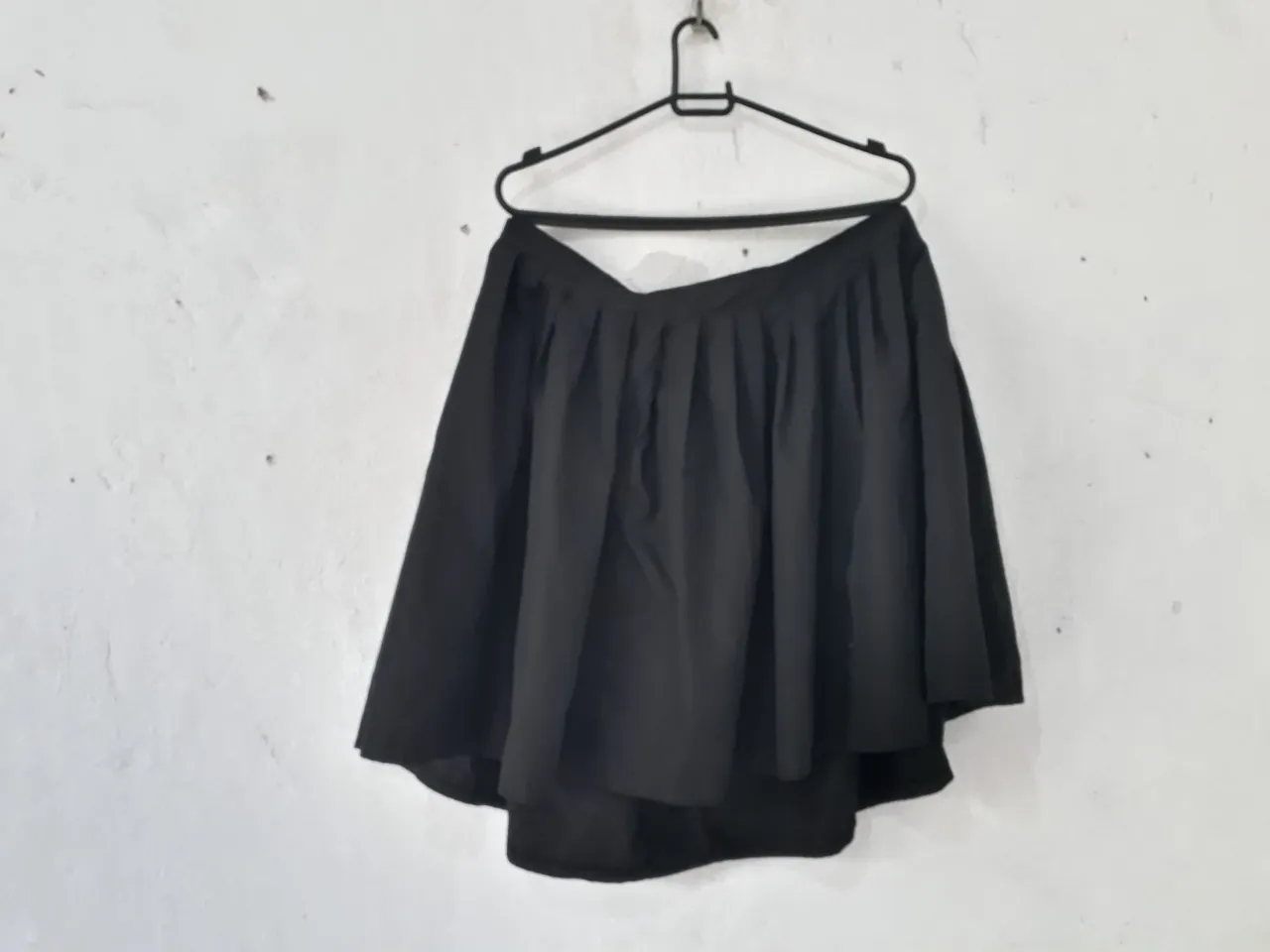 Saia estilo colegial tam 44