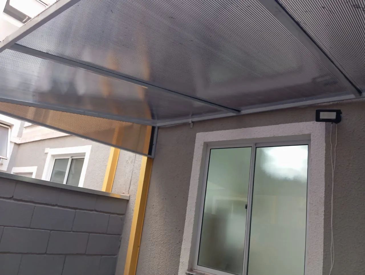 Excelente Oportunidade: Apartamento Térreo com quintal coberto - Foto 2