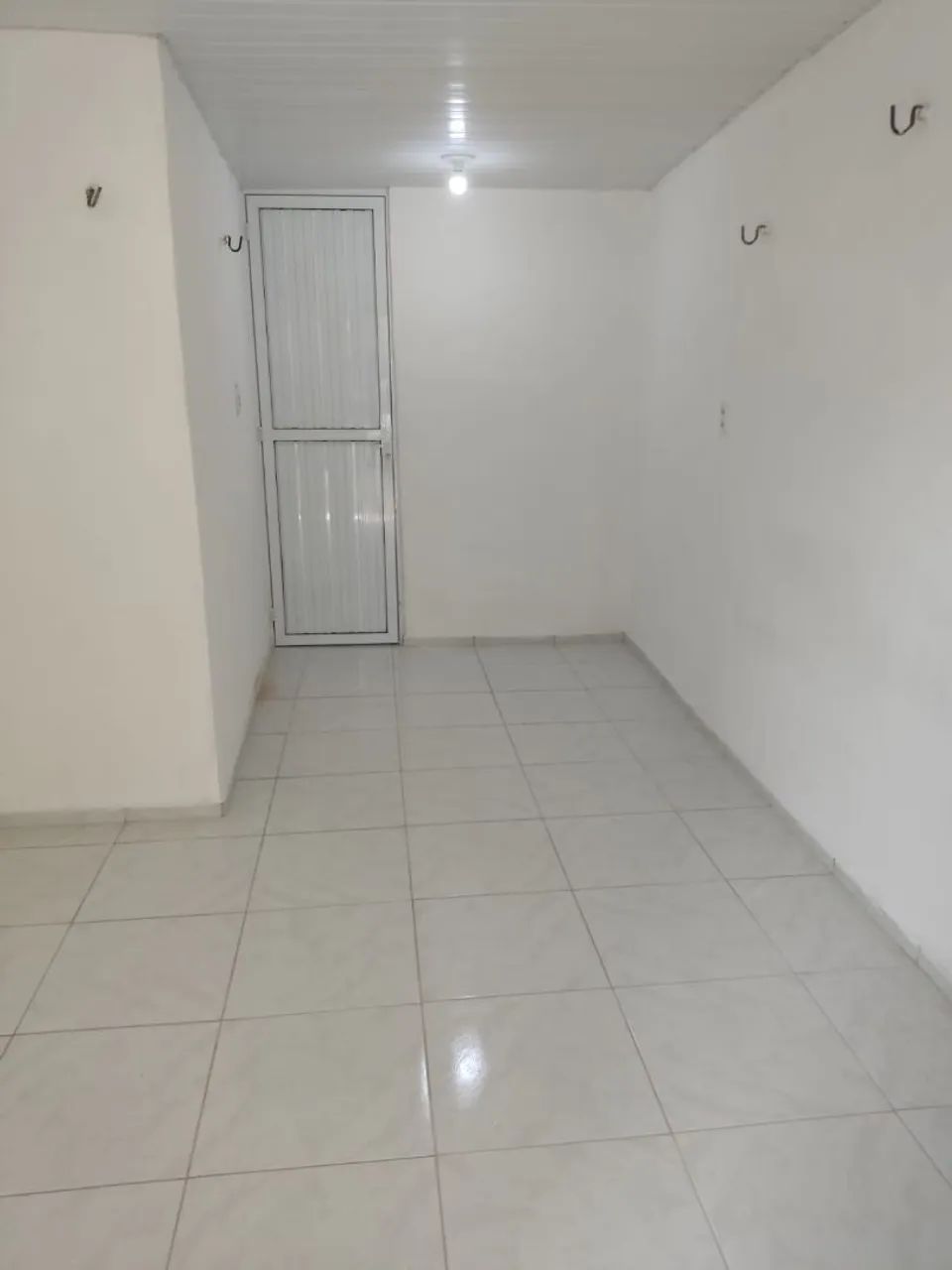Alugo casa bairro Carlito Pamplona, casa pequena ideal para casal - Foto 2