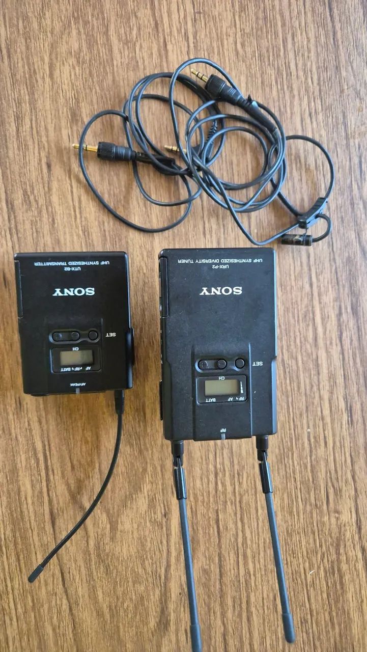 Microfone De Lapela Sem Fio Sony Utx B2/ Urx-p2 - Microfones e