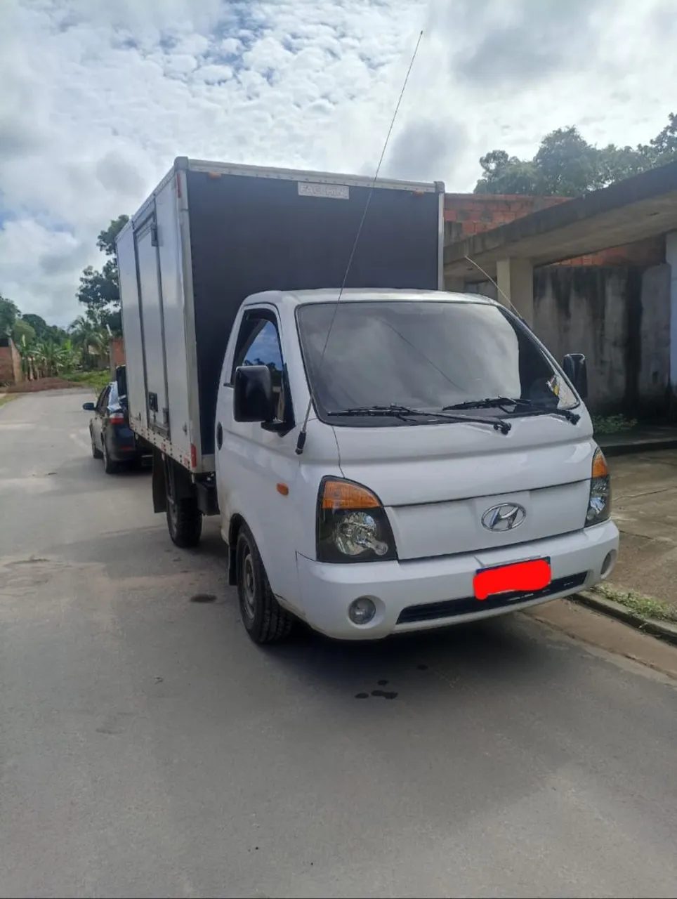 Hyundai HR