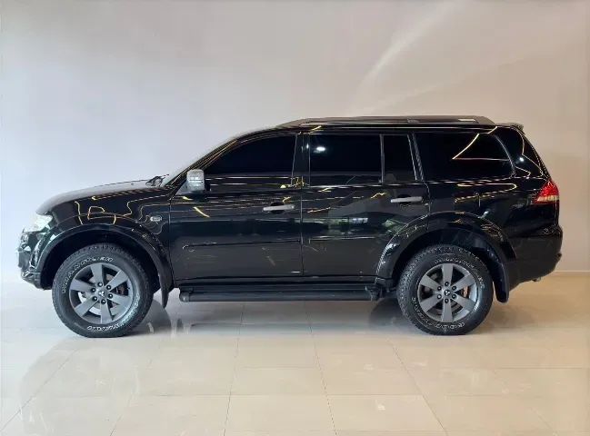 MITSUBISHI PAJERO DAKAR 3.2 HPE 4X4 7 LUGARES 16V TURBO INTERCOOLER DIESEL 4P AUTOMÁTICO - Foto 3