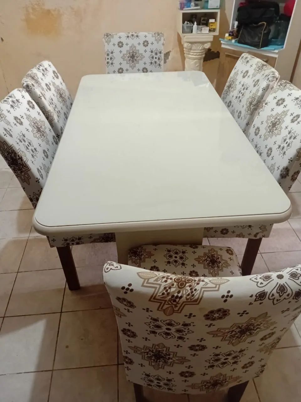 Mesa com 6 cadeiras64209952226435121