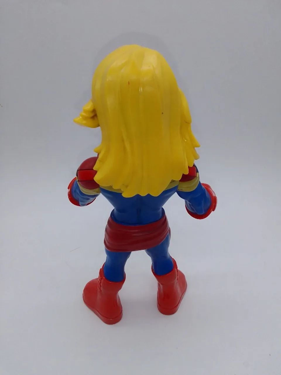 Boneco Capitã Marvel Mega Mighties Original Hasbro 2019 - Foto 2