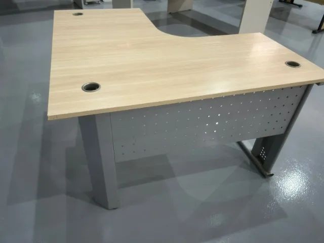 Mesa em L escritorio