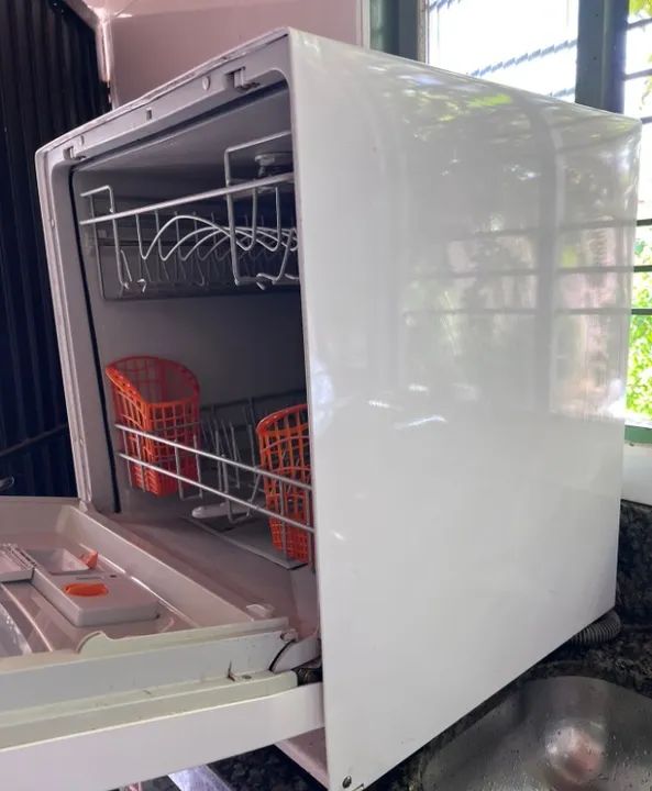 Lava louça Brastemp 8 serviços em perfeito estado - Foto 4