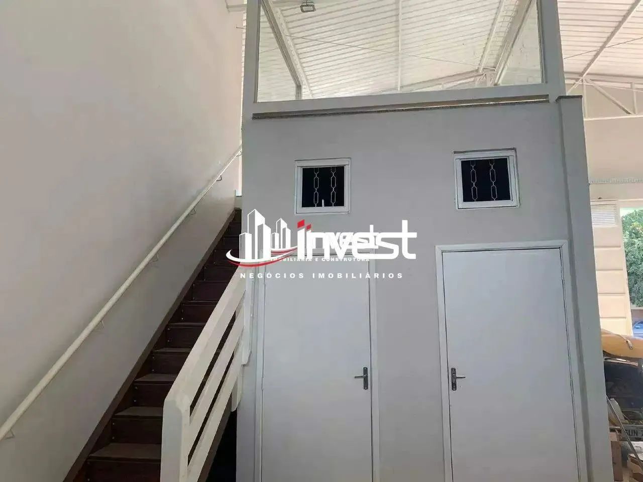 Galpão Comercial para Locação com 150 m2 e uma área de 422 m2 - Foto 5