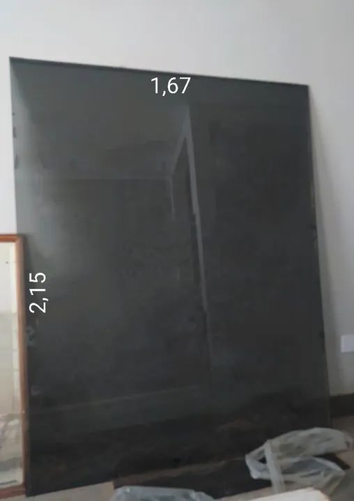 Vendo porta blindex completa,com metais para colocação,fechadura e puxador, com parte fixa